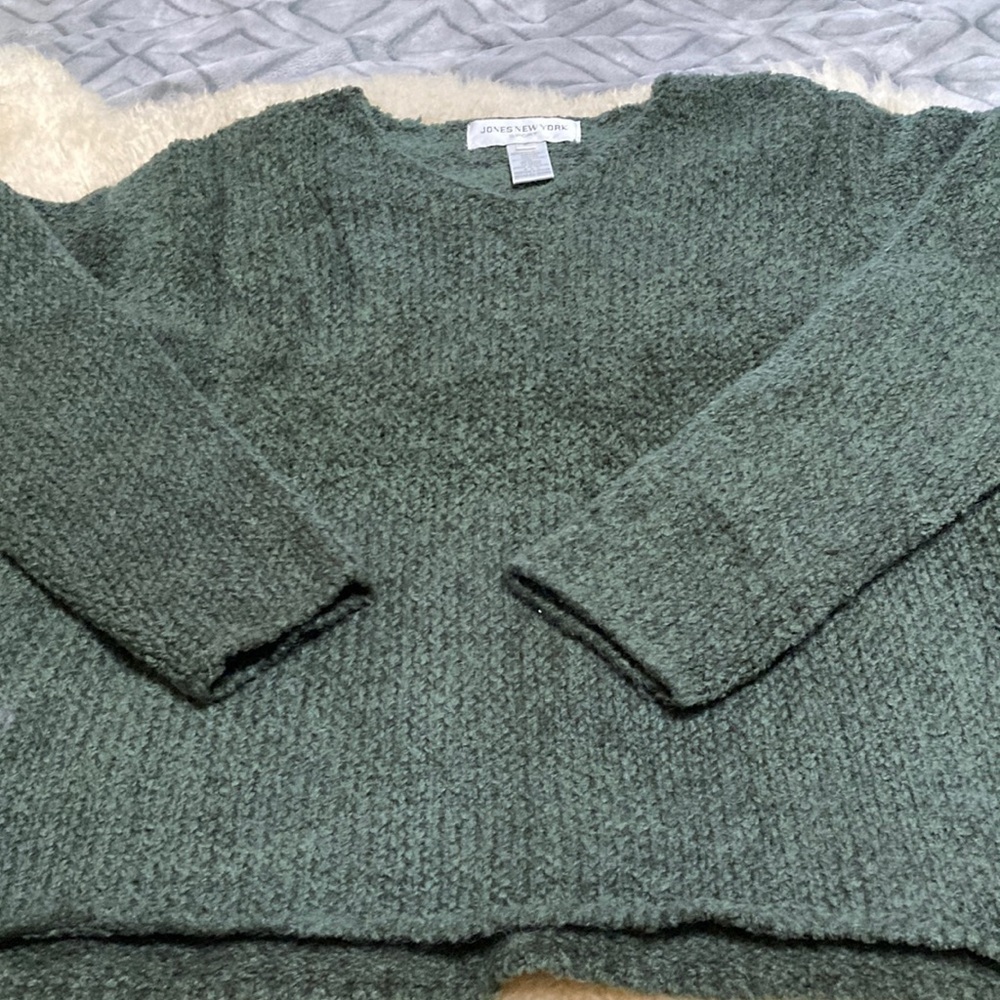 Jones New York wool blend sweater size S